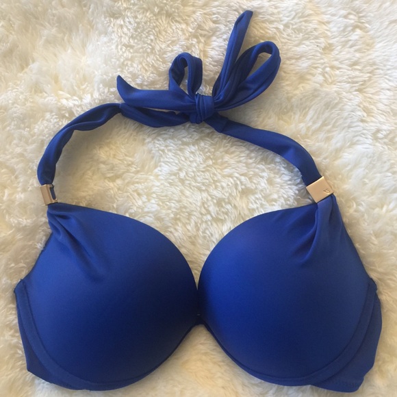Victoria's Secret Other - Victoria’s Secret Bikini Top Size Medium